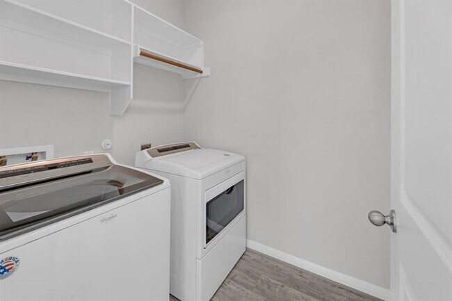 Building Photo - 101 Mountain Valley St