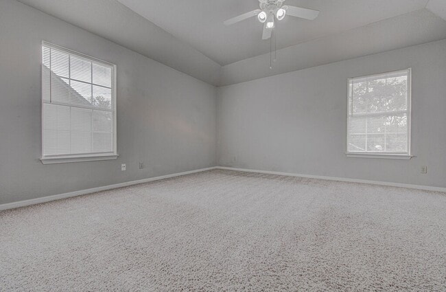 Building Photo - 2509 Riddle Rd