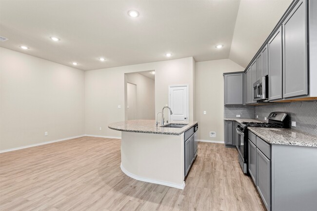 Building Photo - 25318 Pirates One Dr