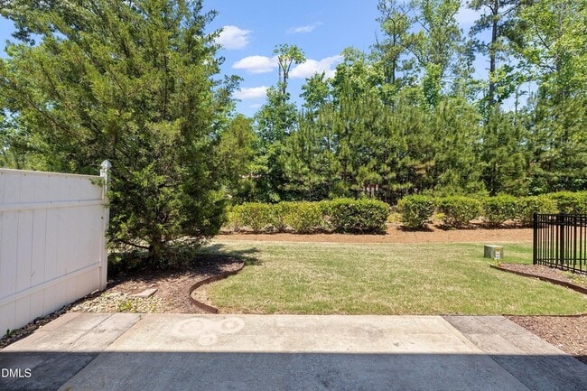 Building Photo - 227 Mayfield Dr