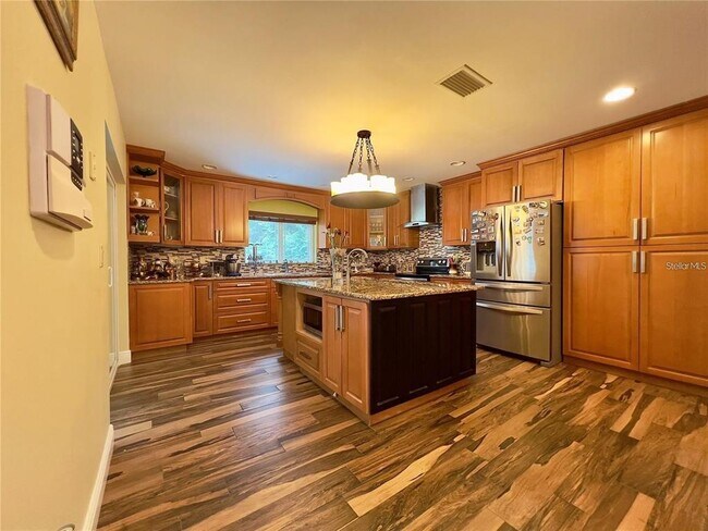 Building Photo - 3900 Reaves Rd