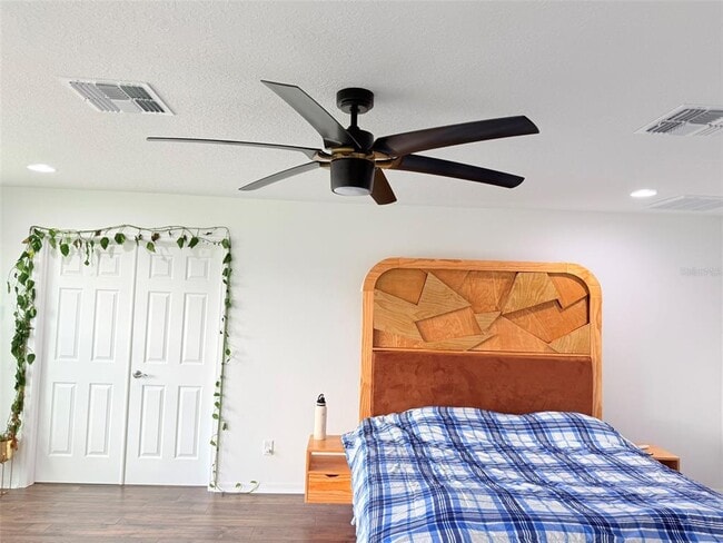 Building Photo - 11131 Sundrift Dr