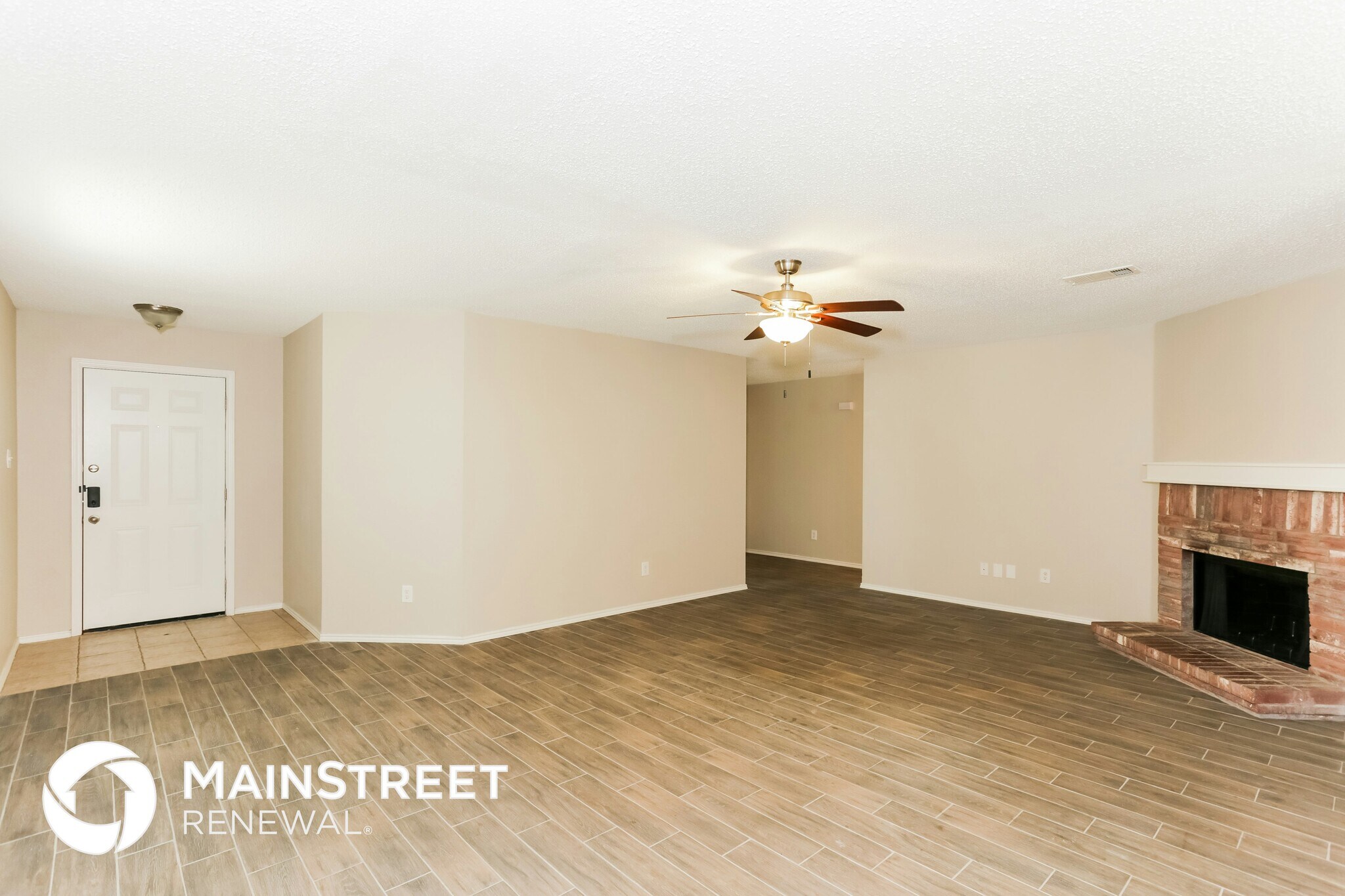 Building Photo - 805 Encino Dr