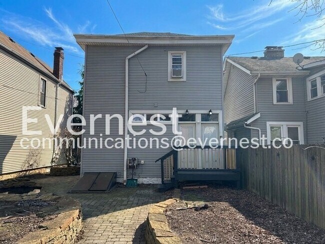 Building Photo - 112 Hanford St