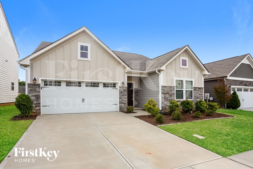 Building Photo - 777 Alexander Commons Dr