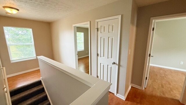 Building Photo - NORTH EAST/LAWRENCE 4 BEDROOM 2.5 BATH NEWER HOME AVAILABLE NOW!