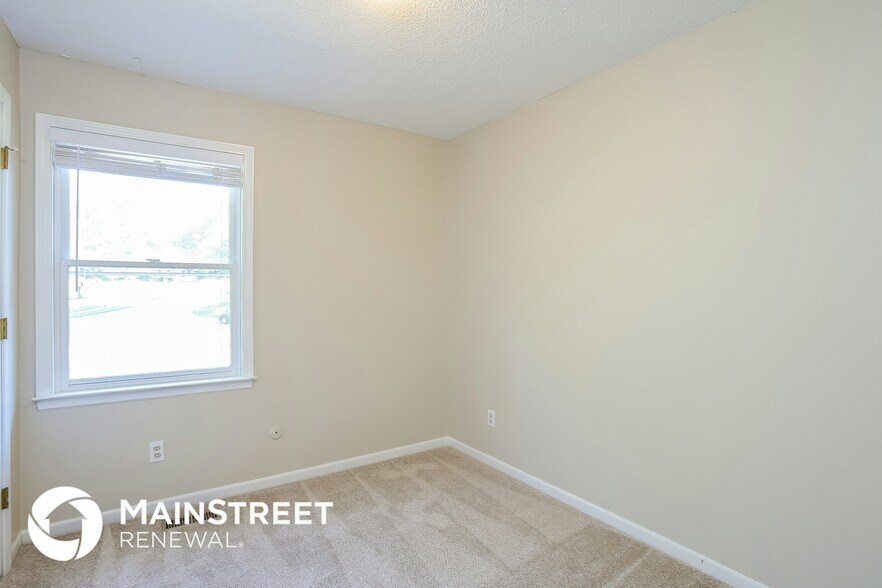 Building Photo - 2412 Little Blue Ct