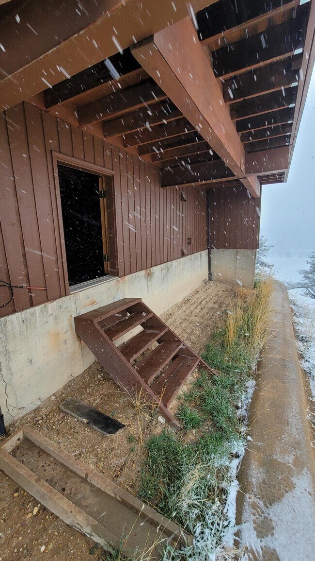 Building Photo - 4555 Sentinel Rock Terrace