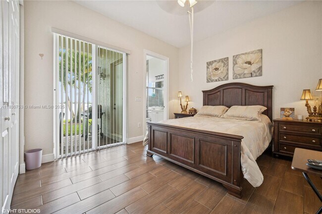 Building Photo - 4954 SW 186th Way