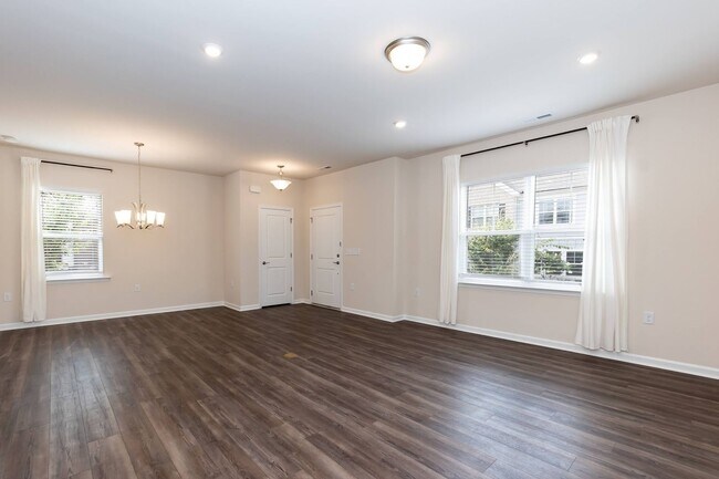 Building Photo - 5717 Volos Ave