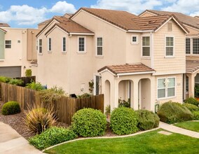 Building Photo - Amazing Natomas 3/2.5 - Waiting For You!  ...