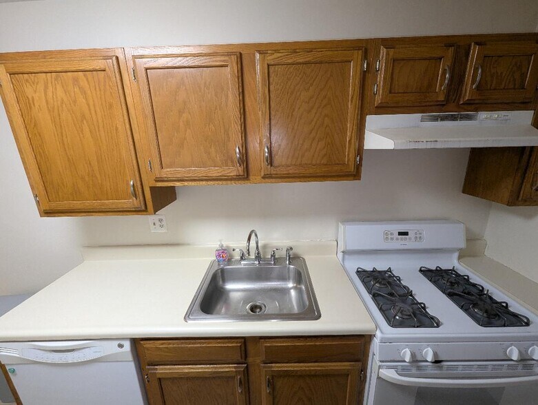 Building Photo - 46 Prospect Ave