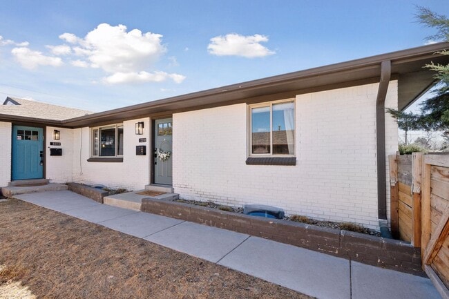 Building Photo - 3310 Ivy St