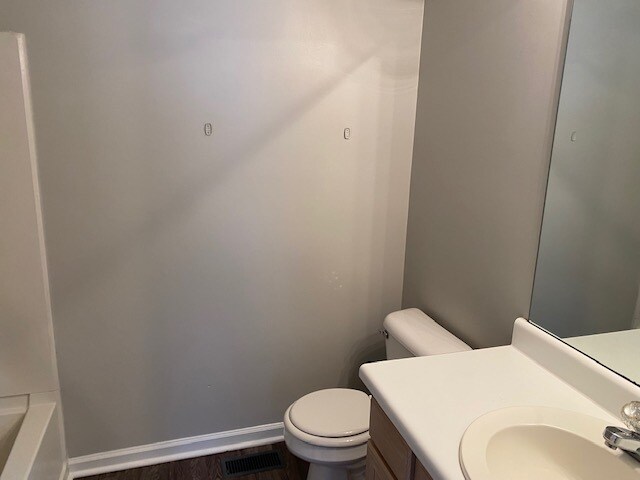 Building Photo - 3014 Majestic Park Ct