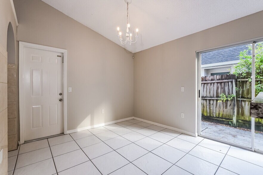 Building Photo - 160 Gleason Cove