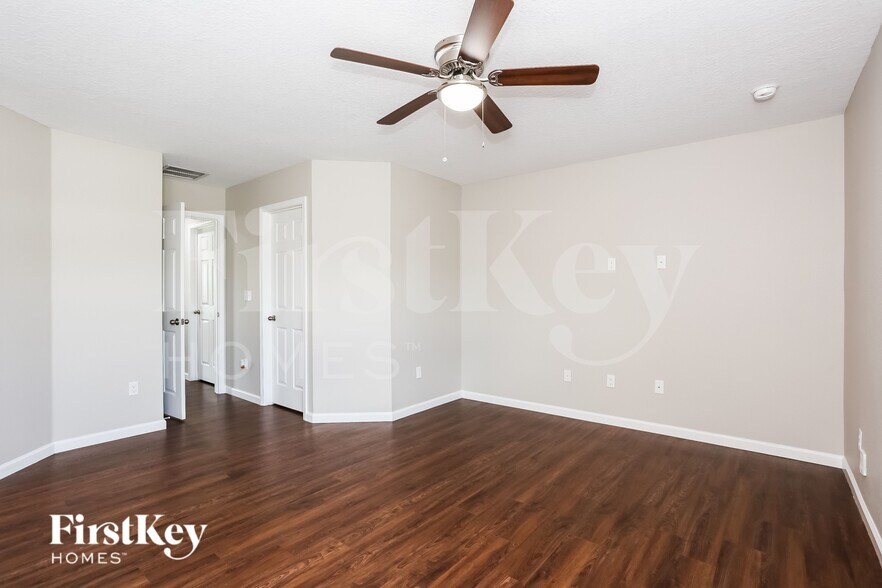 Building Photo - 78295 Saddle Rock Rd