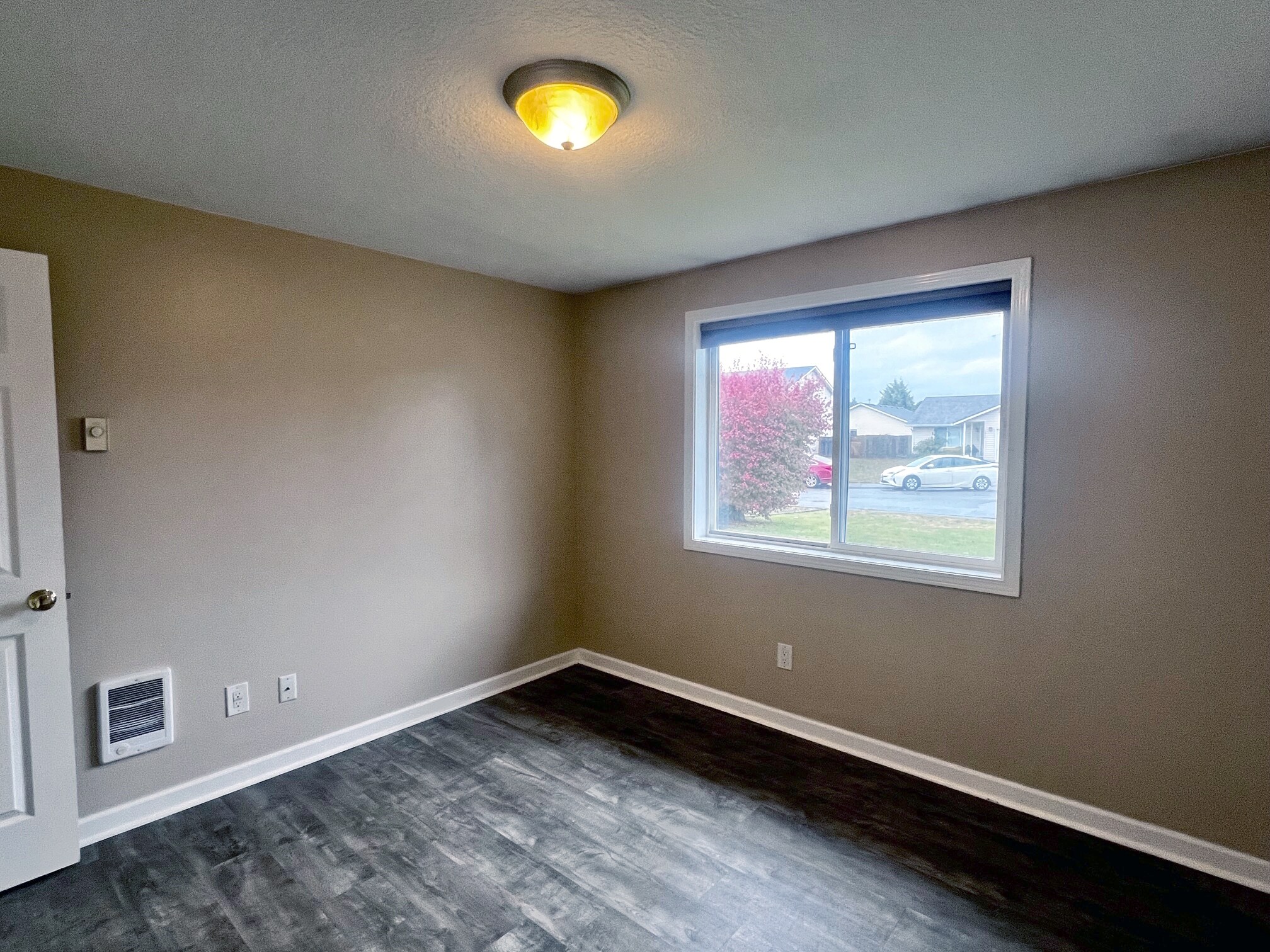 Building Photo - 15807 NE 86th Cir