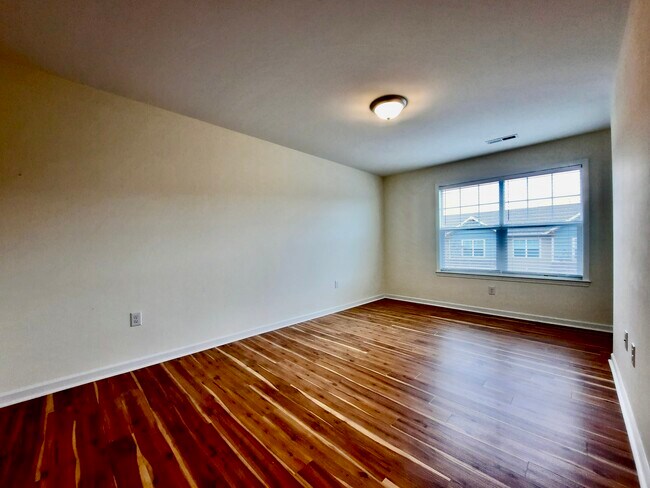 Building Photo - 1025 Baldwin Commons Dr