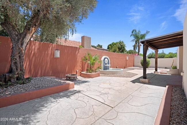 Building Photo - 7308 E Berridge Ln