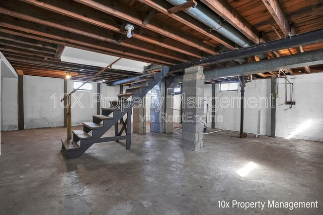 Building Photo - 2204 Sagamore Rd