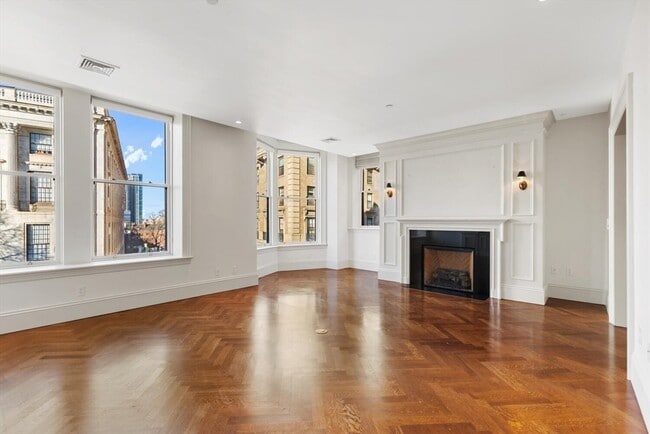 Building Photo - 20 Beacon St