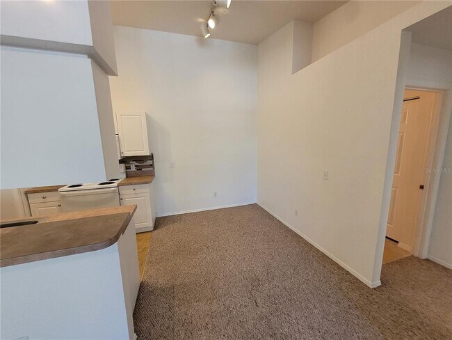 Building Photo - 36100 Lake Chase Blvd