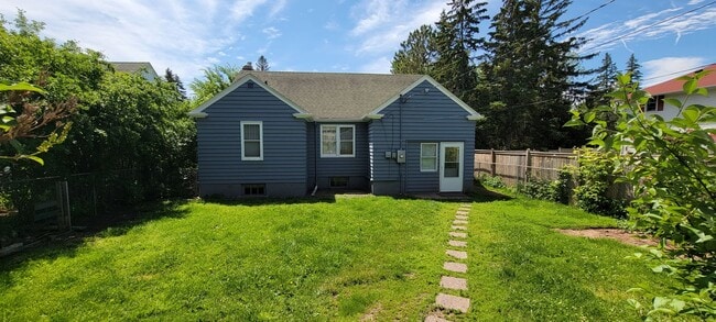 Building Photo - AVAILABLE  - 4 Bed 1 Bath on London Road
