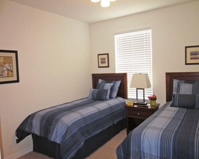 Building Photo - 4562 Corsa Ln