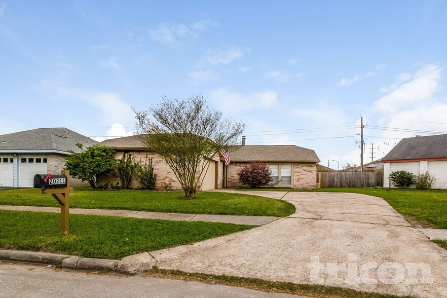 Building Photo - 20211 Cottonglade Ln