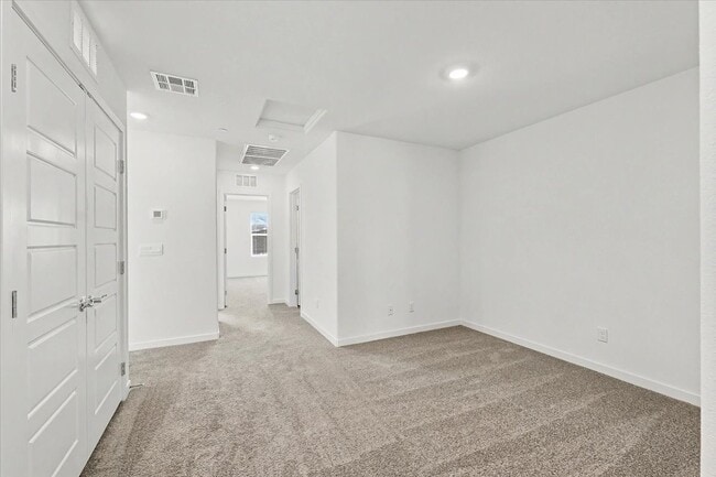 Building Photo - 9653 Horseshoe Cyn St