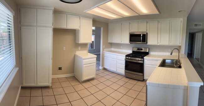 Building Photo - 39948 Osprey Rd