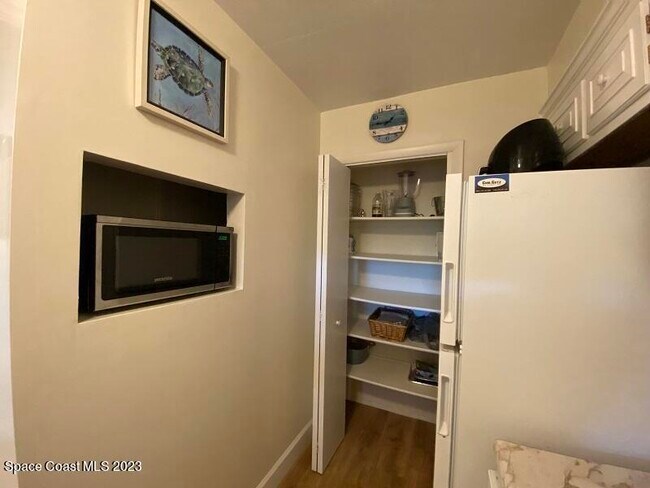 Building Photo - 555 Fillmore Ave