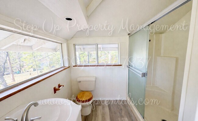 Building Photo - 20381 Sherry Ct