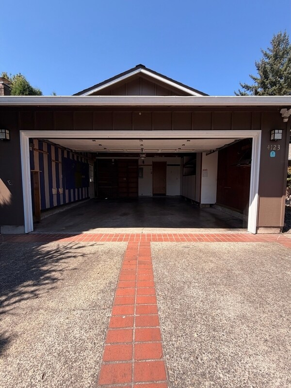 Building Photo - 4123 NE 138th Ave