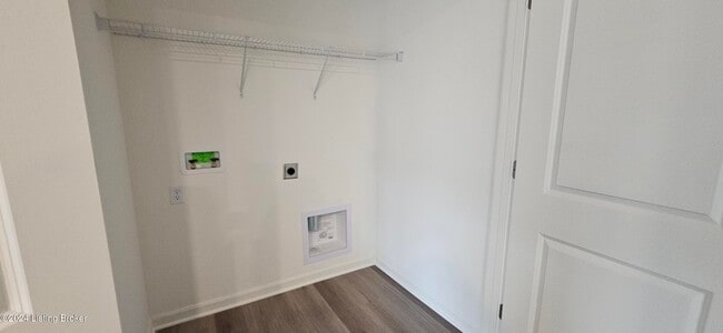 Building Photo - 1557 Robin Rd