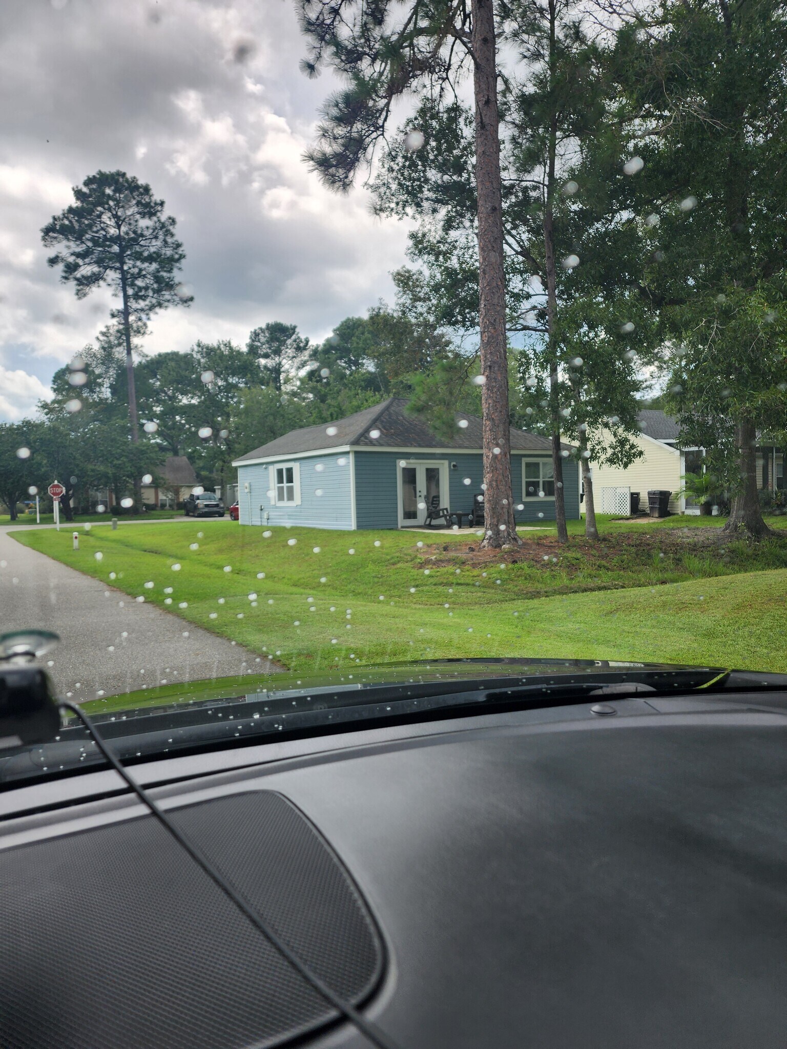 Building Photo - 6662 Wisteria Dr