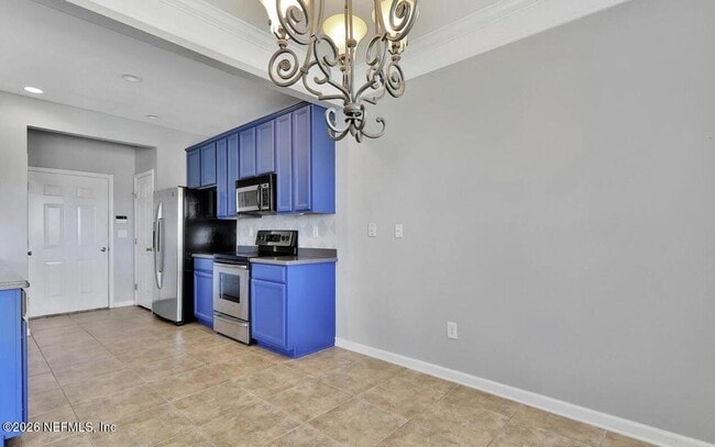 Building Photo - 11225 Castlemain Cir E