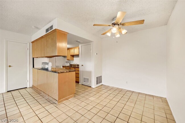 Building Photo - 1377 Lorilyn Ave