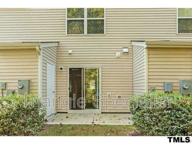 Building Photo - 8549 Quarton Dr