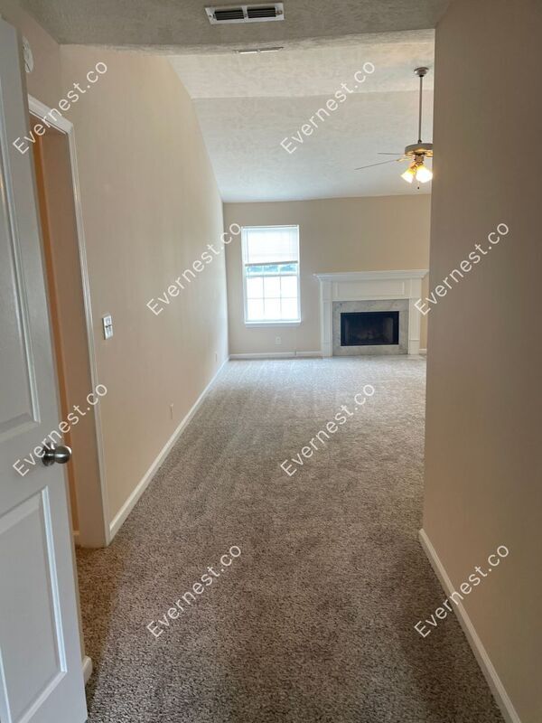 Building Photo - 3133 Sherborne Ct