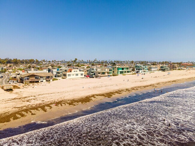 Building Photo - 1364 Weymouth Ln