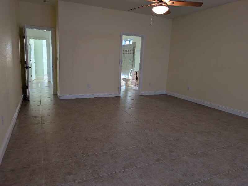 Building Photo - 3801 Malibou Ave