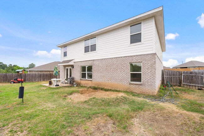 Building Photo - 1105 Valor Walk