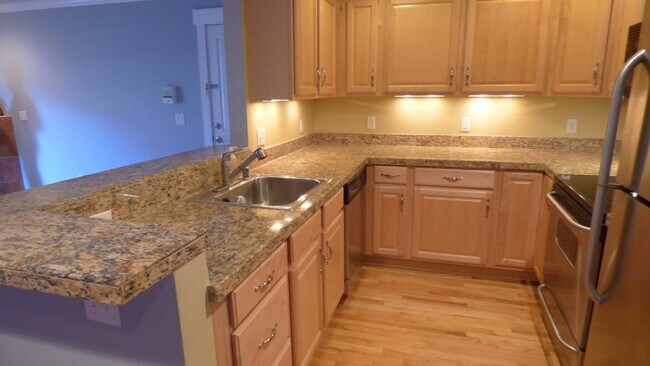 Building Photo - 2BR/1BA Park Hill Condo in Denver