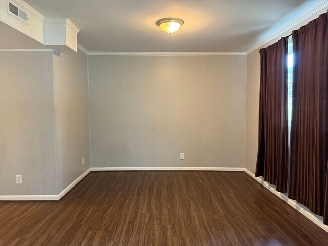 Building Photo - For Rent - Antioch 3 Bedroom house with Bo...
