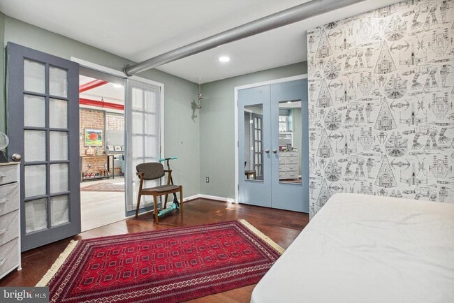 Building Photo - 1855 Calvert St NW