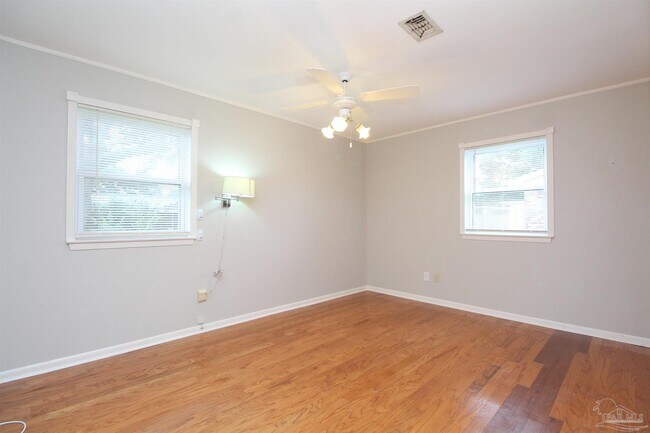 Building Photo - 7190 Pennington Dr