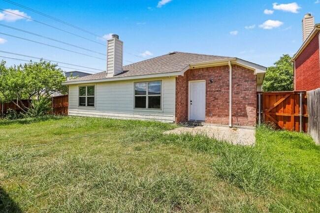 Building Photo - 1075 Wood Stream Dr