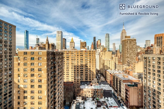 Building Photo - 484 2nd Ave