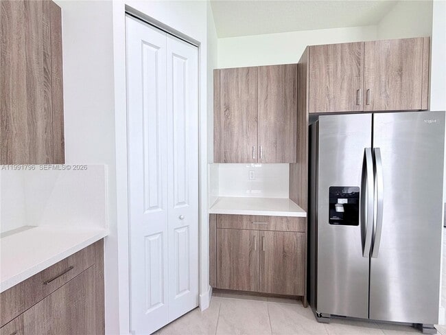 Building Photo - 5028 Gambero Wy